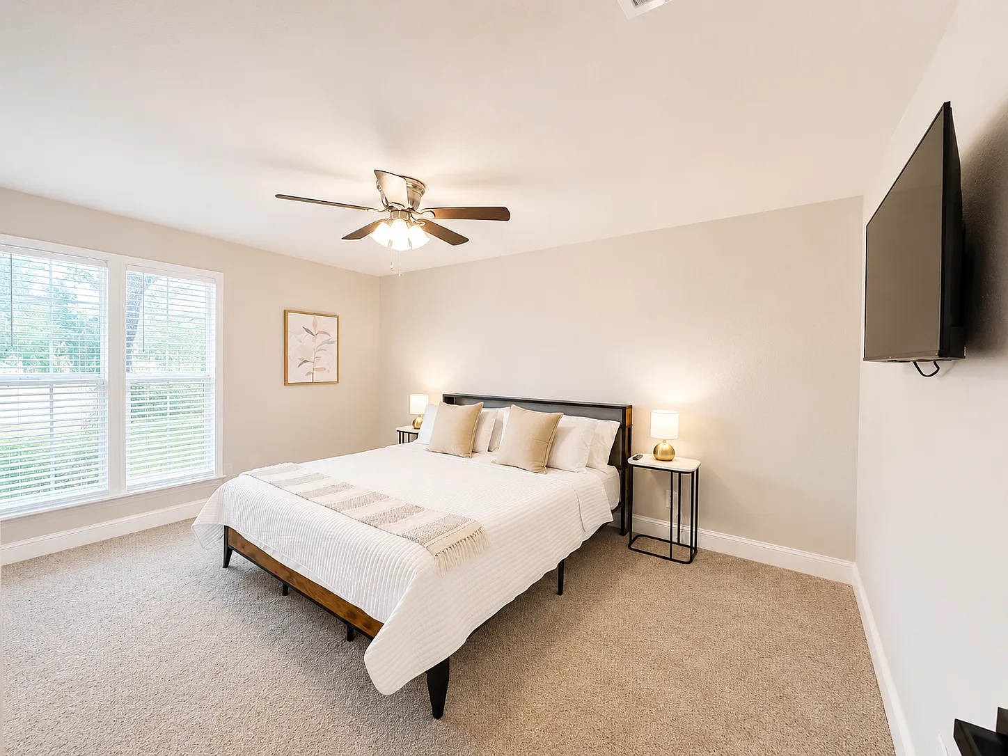 3 bed, 1232 sqft, $4,500 — Photo 2