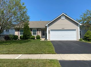 5363 Danbury Cir, Lake In The Hills, IL 60156