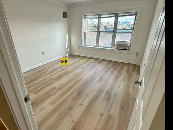 2nd image of 123 Mountfort St #4
