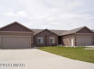 3593 58th Ct S, Fargo, ND 58104