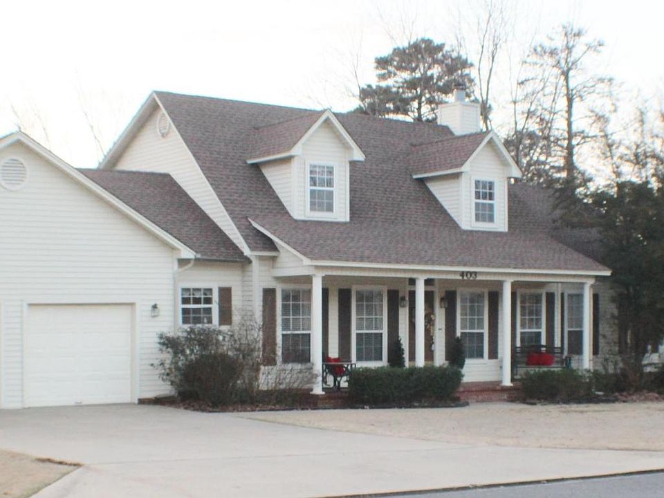 1st image of 403 Heartland Dr