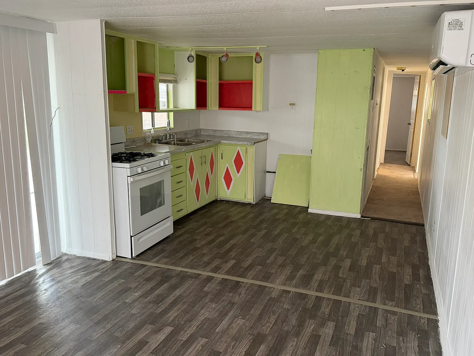 2 bed, 725 sqft, $895 — Photo 3