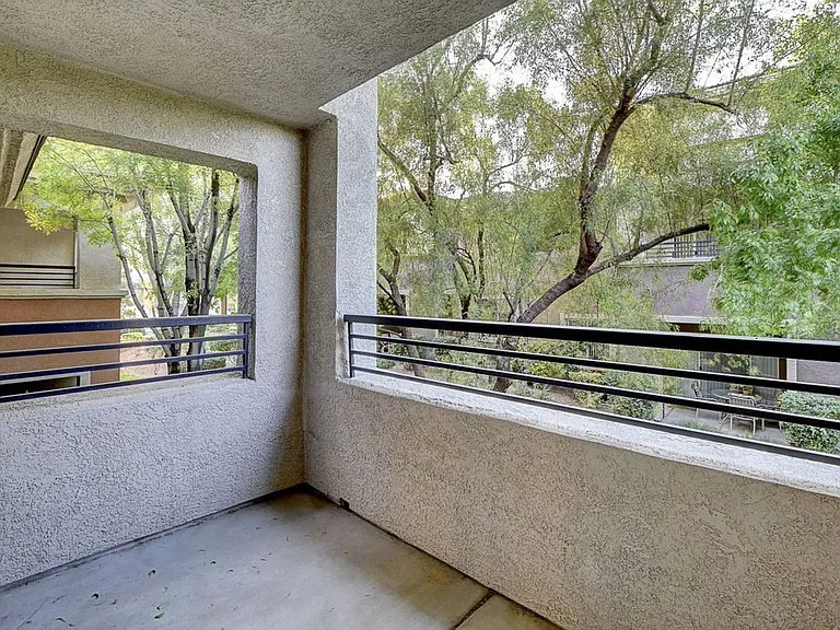 716 Peachy Canyon Cir #103 — Photo 30