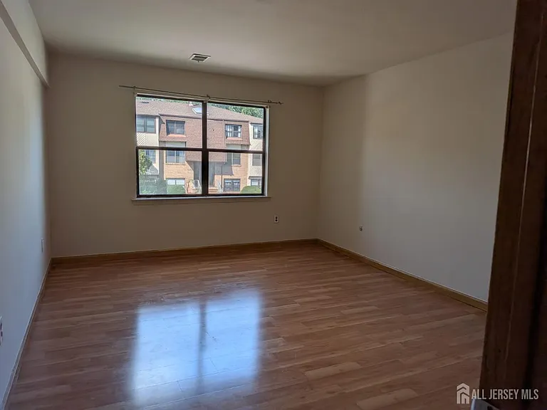 1714 Raspberry Ct — Photo 10