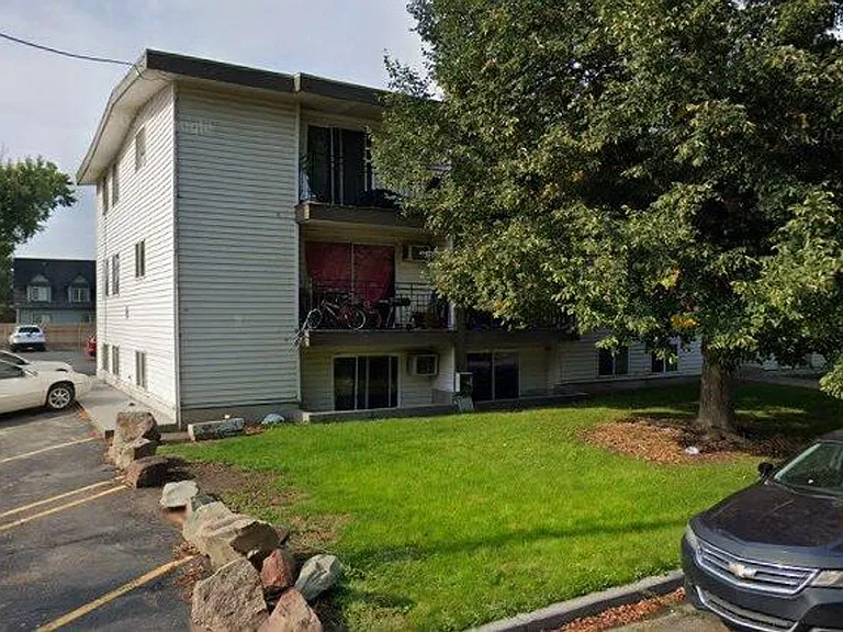 70 NW 4th St #4 — Photo 30