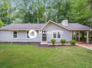 8995 Bentwood Ln, Riverdale, GA