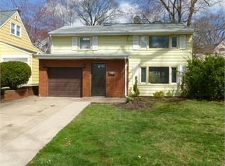 95 Grove St, Waldwick, NJ 07463