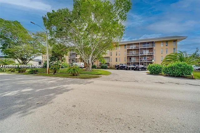 Town Square Condo — Photo 1