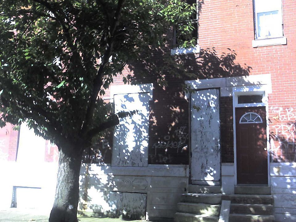 2nd image of 2138 N Lambert St