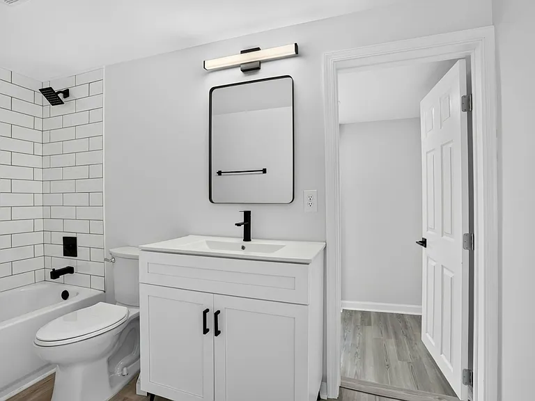 428 S Governors Ave #B — Photo 26