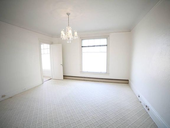 3rd image of 2145 Franklin St