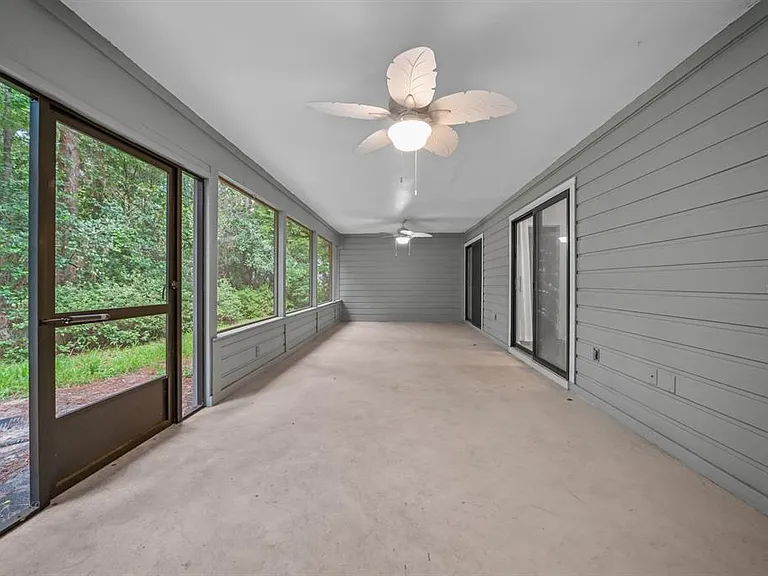 8025 SW 47th Ct — Photo 34
