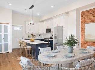 118 E 24th St APT 1, Baltimore, MD 21218