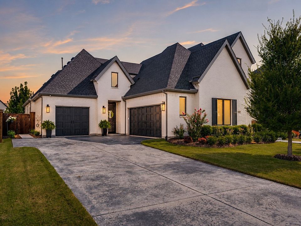 1st image of 2131 Normandy Cir