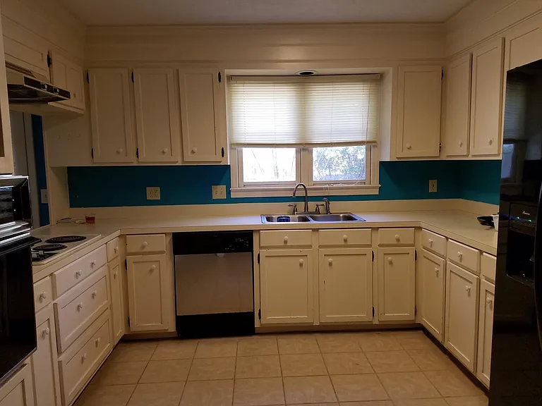 954 Glastonbury Cir #B — Photo 6