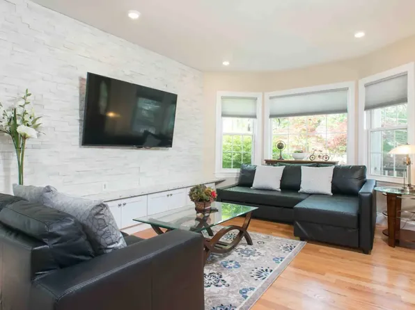 40 Eddy St, West Newton, MA 02465