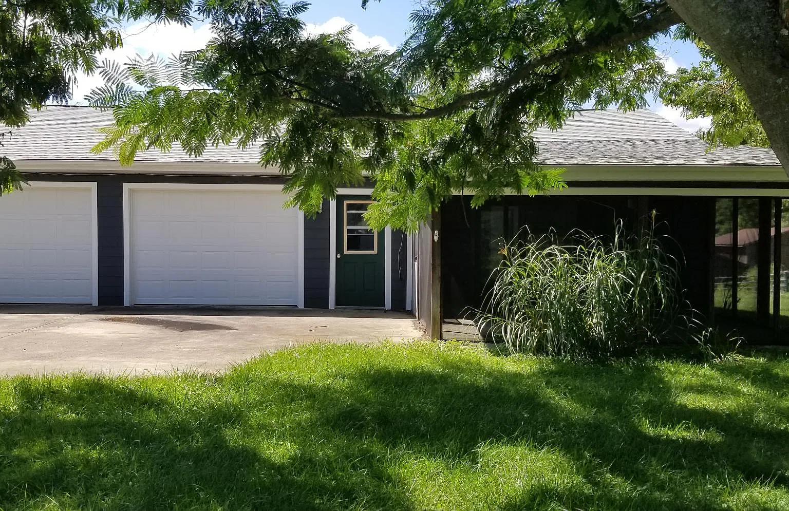 2 bed, 900 sqft, $1,450 — Photo 1