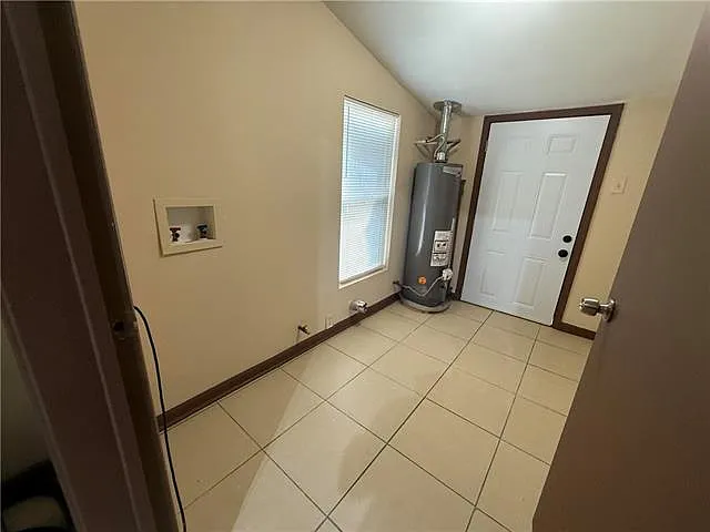 526 Brown Ave — Photo 11