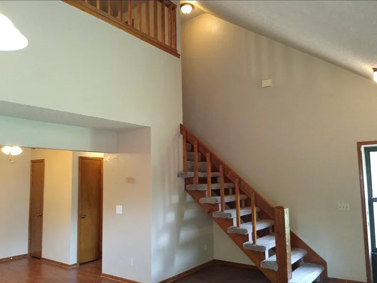 14101 Fairhill Ave — Photo 3