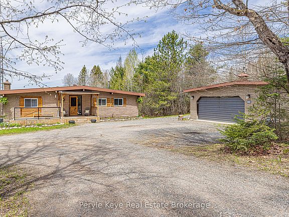 5th image of 114 Robbs Rock Rd