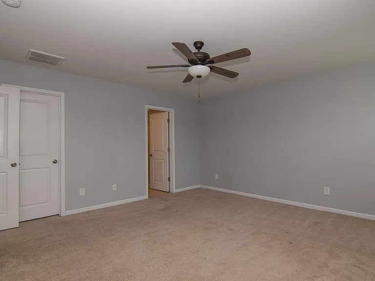 788 Redbud Ln — Photo 8
