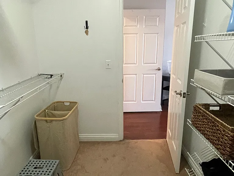 574 E Vanderbilt Dr — Photo 29