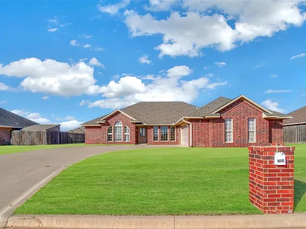 1809 Javelina Dr, Altus, OK 73521
