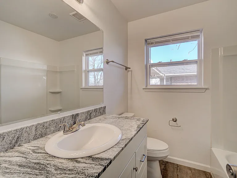 340 NW 91st St — Photo 10