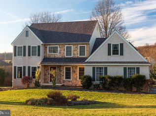 111 Crestview Cir, Pottstown, PA 19465