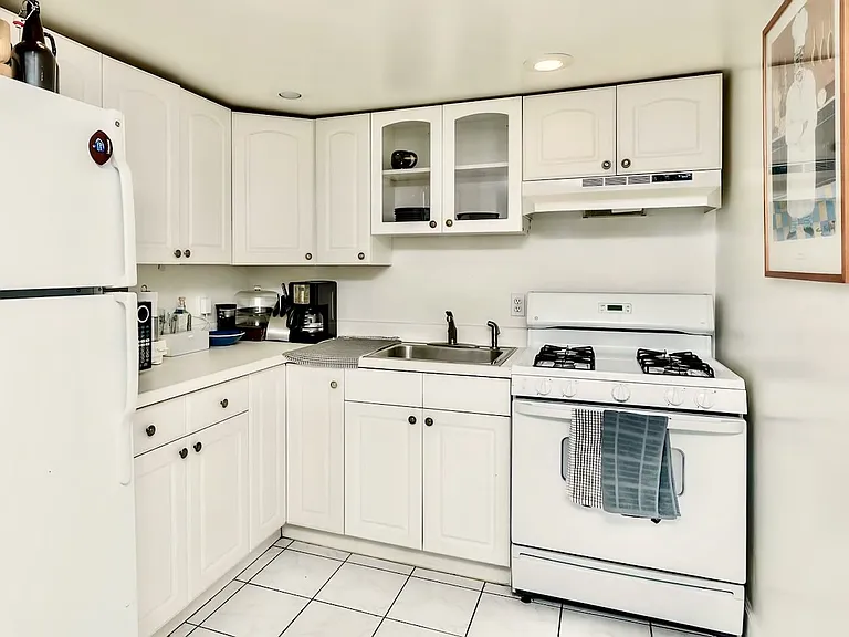 869 Ogden St #3 — Photo 4