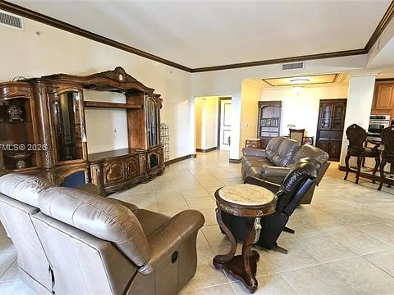 16102 Emerald Estates Dr #306 — Photo 2