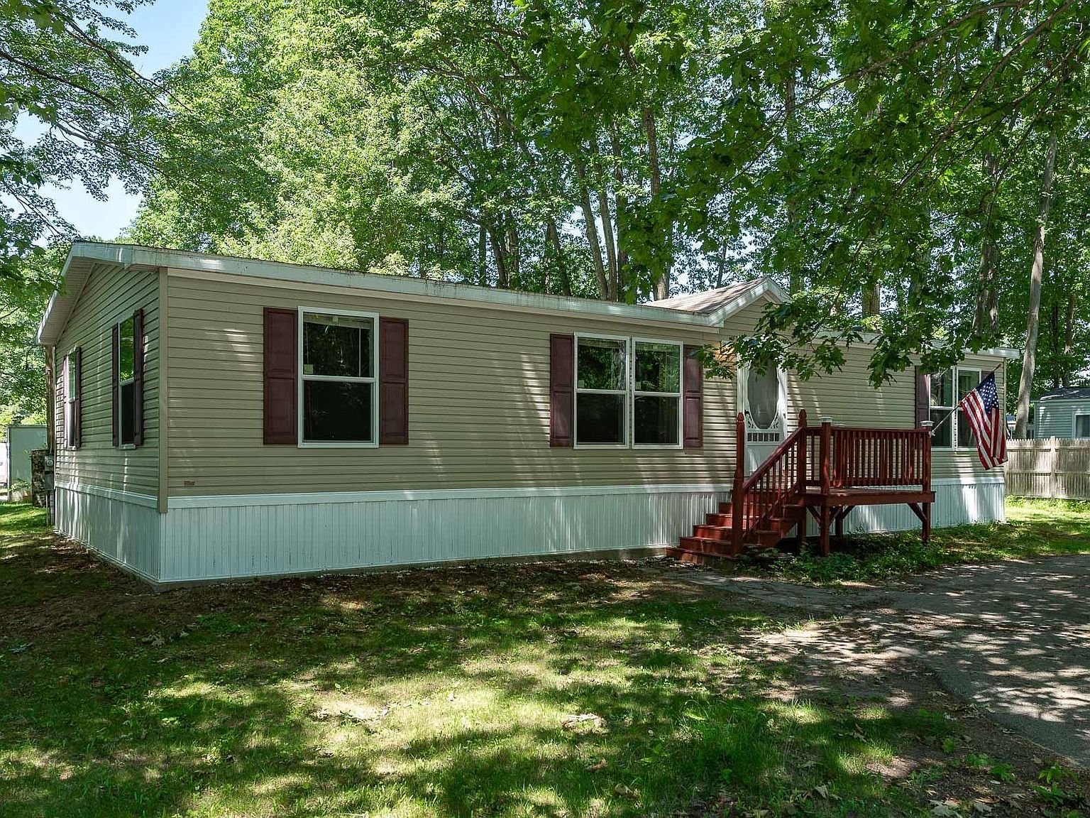105 Linden Street, Exeter, NH 03833 | Zillow
