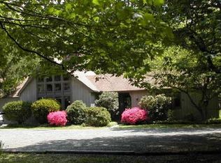 155 Old Hyde Rd, Weston, CT 06883