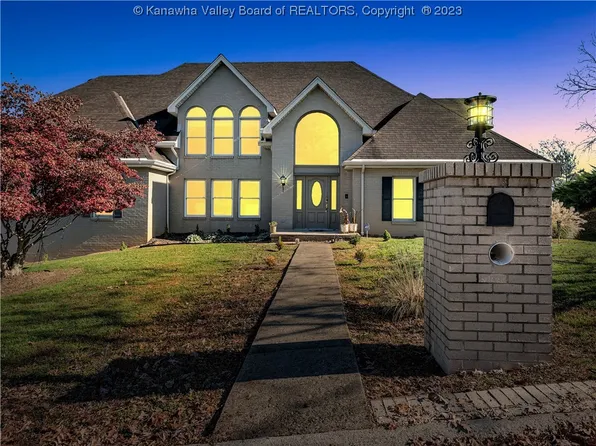 423 Woodbridge Dr, Charleston, WV 25311