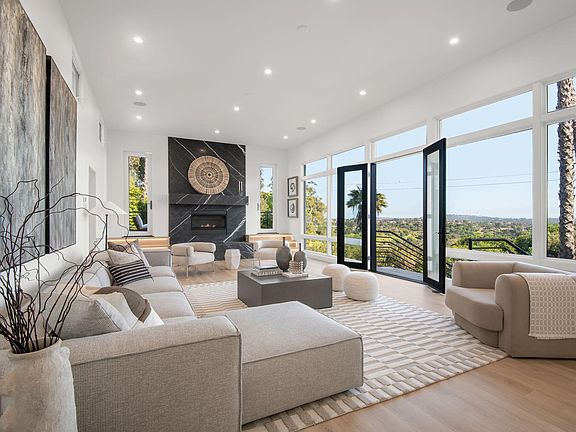 3rd image of 1460 Twinridge Rd