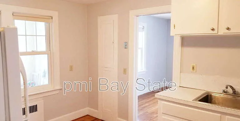 192 Holbrook Rd #4 — Photo 9