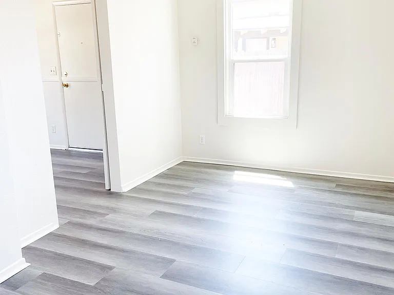 440 W 23rd St #1/2 — Photo 9