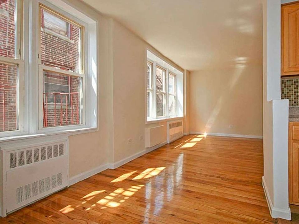 1st image of 33-02 Parsons Blvd #4F
