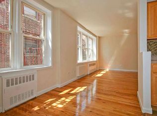 33-02 Parsons Blvd #4F, Flushing, NY 11354