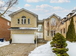 16 Northwood Dr, Toronto, ON M2M 2J8