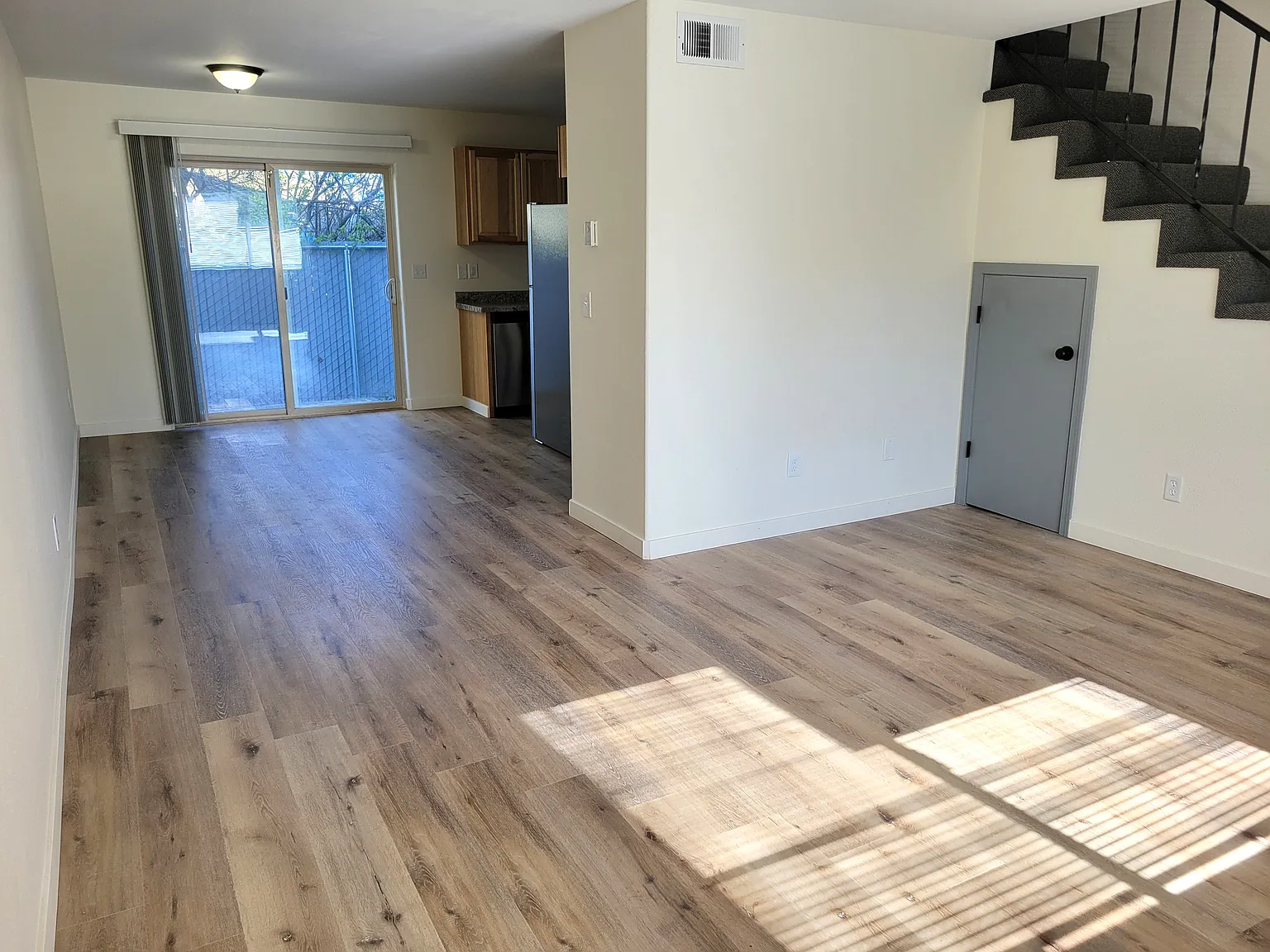 Kingswood Townhomes — Photo 3