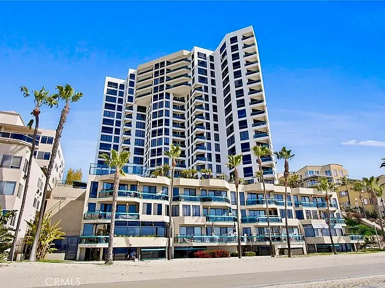 1310 E Ocean Blvd — Photo 2