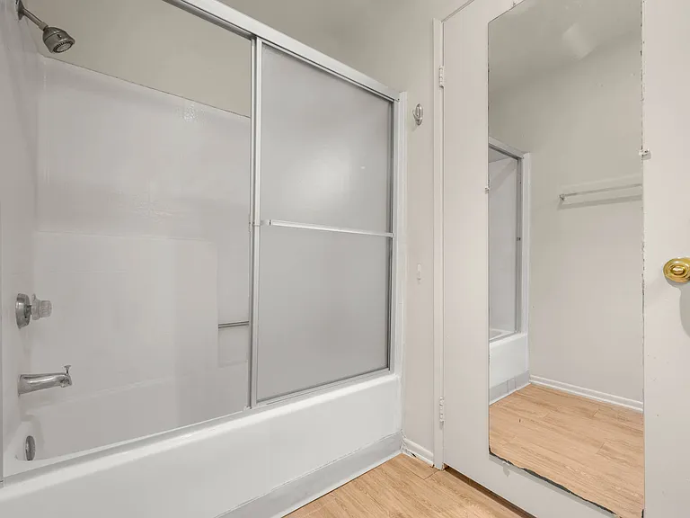 2633 Ellendale Pl — Photo 19