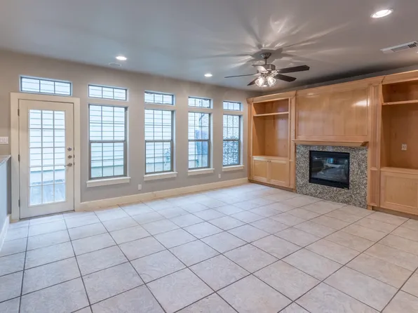 306 E 34th St #A, Austin, TX 78705