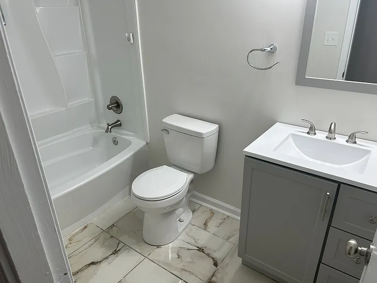 2620 Thornhill Rd NW — Photo 10