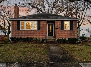 111 E Oak Ln, Glenolden, PA 19036