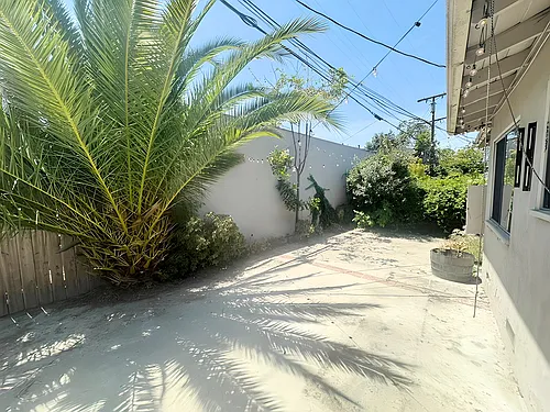 4434 Avocado St — Photo 6