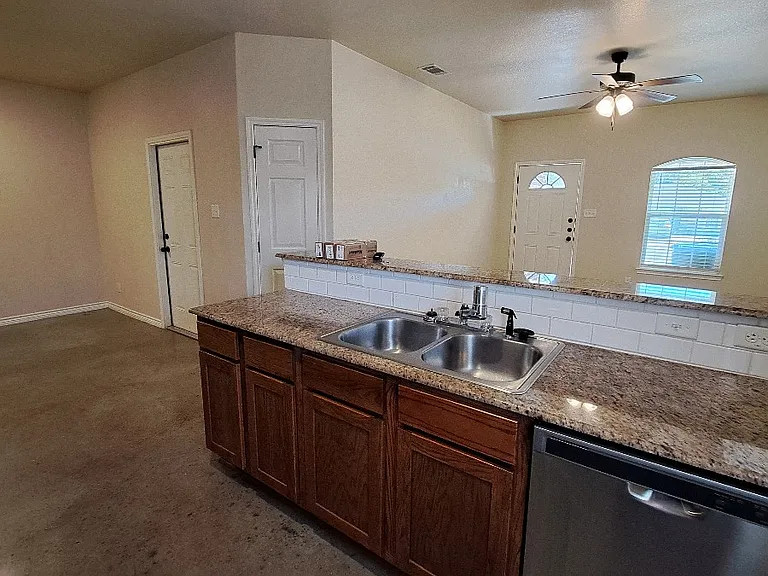 1411 Natchez Trl #A — Photo 8