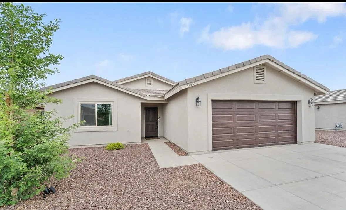 4 bed, 1659 sqft, $2,350 — Photo 1