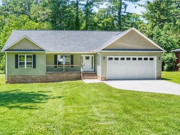 121 Maplewood Ave, Thomasville, NC 27360